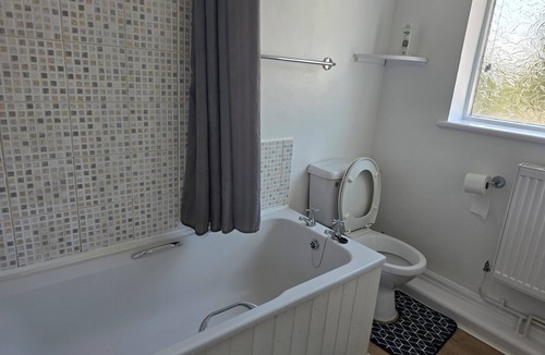 Failsworth House | Charming Double bedroom in New Moston