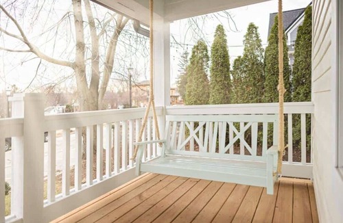 West Dundee Apartment | Charming Downtown Farmhouse Apartment #1