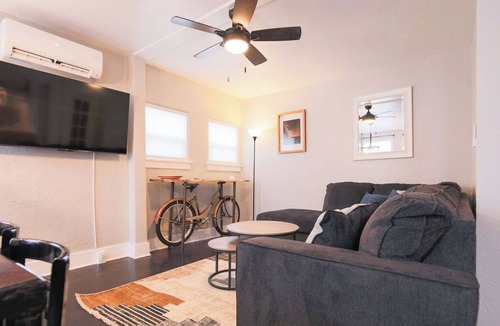 Canon City House | Charming Downtown Retreat with Hot Tub