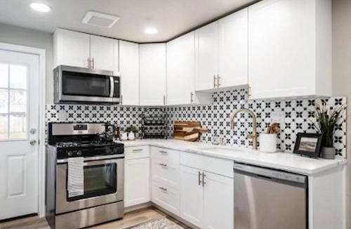 Fairpark House | Charming Downtown Victorian Cottage