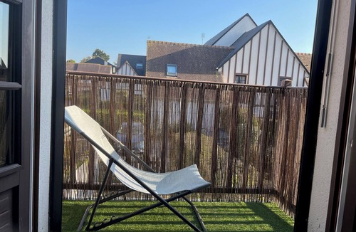 Courseulles-sur-Mer Apartment | Charming Duplex, 300 m from the sea