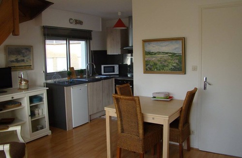 Stella-Plage Apartment | Charming Duplex for 4 near Beach & Shops in Stella-Plage