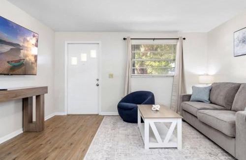Zephyrhills House | Charming Duplex in Zephyrhills! #2