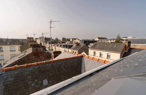 La Madeleine Apartment | Charming duplex near train station