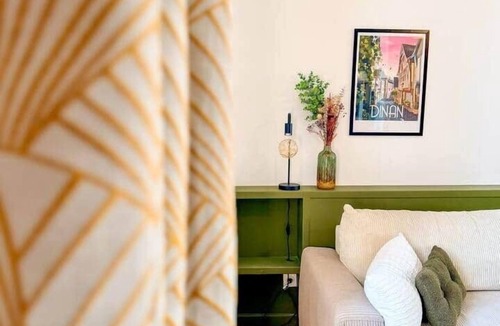 La Madeleine Apartment | Charming duplex near train station