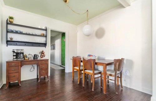 University District House | Charming duplex