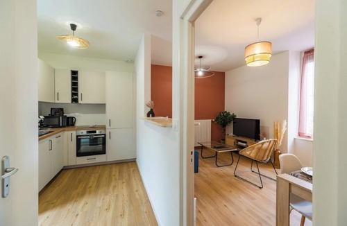 Guingamp Apartment | Charming Duplex with Jacuzzi, Guingamp Center