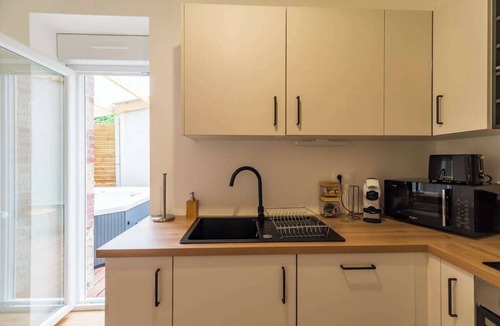 Guingamp Apartment | Charming Duplex with Jacuzzi, Guingamp Center