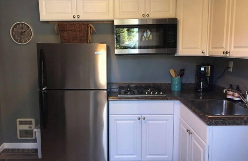 Eastport Apartment | Charming Eastport