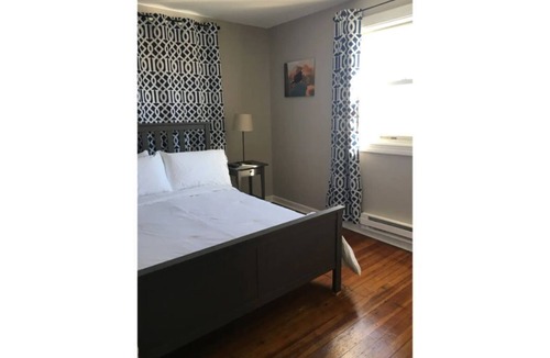 Eastport Apartment | Charming Eastport