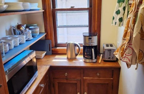 Upper East Side Apartment | Charming Eastside duplex