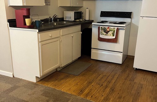 New Deal House | Charming efficiency home conveniently located in New Deal