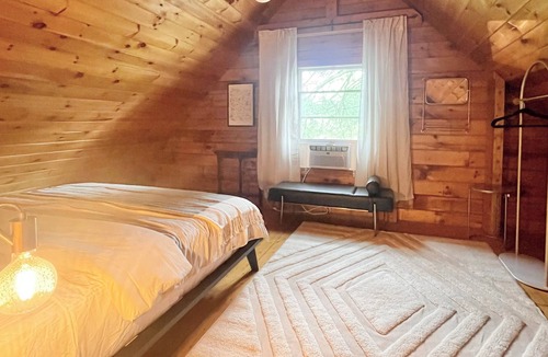 Mount Marion Cabin | Charming Element Cabin. Pet-Friendly!