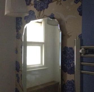 Askew Apartment | CHARMING ENGLISH STYLE STUDIO FLAT