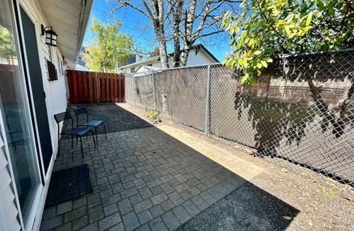 South Tabor House | 🔹Charming Entire House + Parking🔹