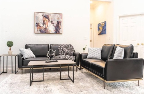 Wellington House | Charming Equestrian & Vacation Paradise Pool Home