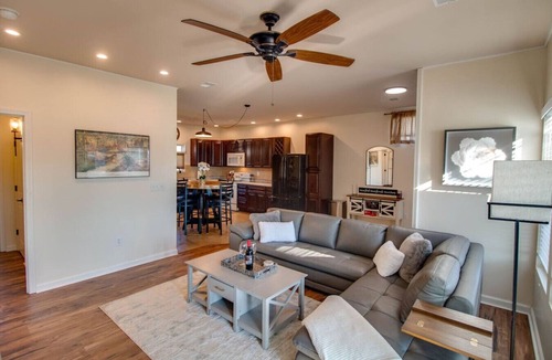 Grafton House | Charming Escape in Grafton!