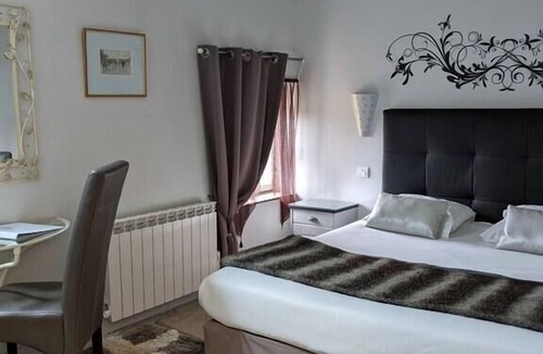 Flacey Hotel | Charming estate just 1h30 from Paris