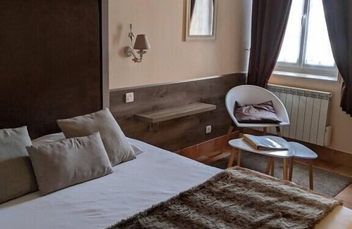 Flacey Hotel | Charming estate just 1h30 from Paris