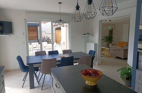 Chateau-d'Olonne House | Charming family vacation home