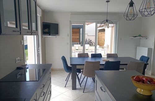 Chateau-d'Olonne House | Charming family vacation home