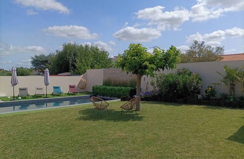 Chateau-d'Olonne House | Charming family vacation home