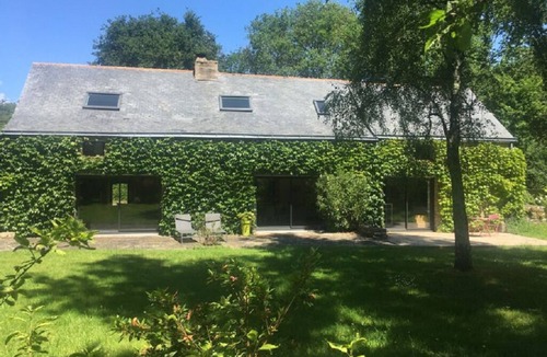 Vigneux-de-Bretagne House | Charming farmhouse in a green setting Heated swimming pool