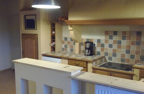 Falleron Cottage | Charming family cottage with private garden and wifi in Falleron