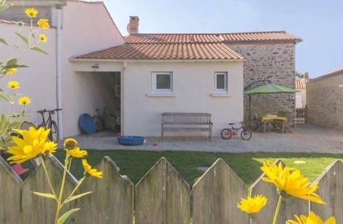 Touvois Cottage | Charming Family Cottage: Enclosed Yard, Park Access, Bikes, Baby Gear, Near Grand Lieu Lake