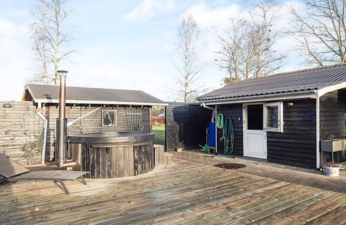 Hals House | Charming Family Retreat - By Traum Ferienwohnungen