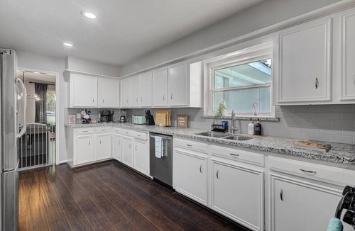 Conroe House | Charming Family Retreat Pool & Billiard Conroe