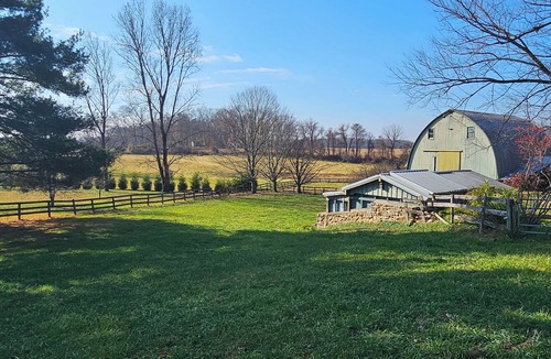 Jarrettsville Cottage | Charming Farm Cottage