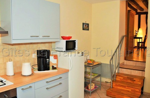 Amboise Cottage | Charming Farmhouse Close to Historic Amboise - Sleeps 4, Fully Equipped, Ideal for Loire Valley Explorers