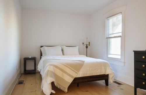 Witmer Apartment | Charming Farmhouse near Bird in Hand