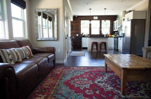 Petaluma Cottage | Charming Farmhouse on Organic Cattle Ranch