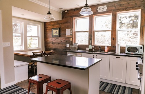 Petaluma Cottage | Charming Farmhouse on Organic Cattle Ranch