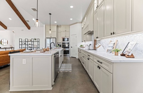 Waxahachie House | Charming Farmhouse Retreat/3BD Country Home