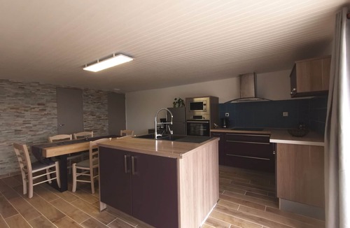 Autrac Cottage | Charming Farmhouse Retreat: Farm Life, Wildlife & Scenic Views, Perfect for Family Holidays