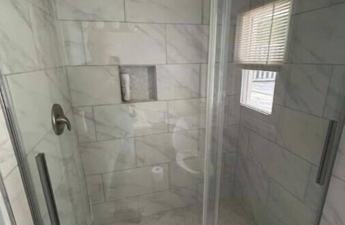 Sutherlin Other | Charming farmhouse with WiFi and AC in lovely Sutherlin