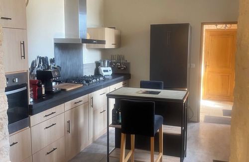 Avignon Other | CHARMING FARMHOUSE WITH WOODED GROUNDS AND SWIMMING POOL