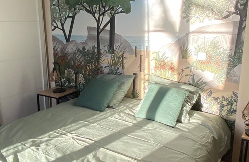 Avignon Other | CHARMING FARMHOUSE WITH WOODED GROUNDS AND SWIMMING POOL