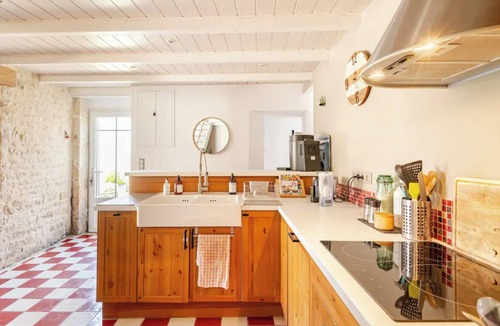 Lairoux House | Charming farmhouse with swimming pool, near ocean