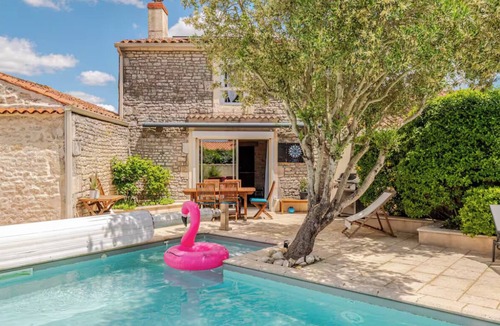 Lairoux House | Charming farmhouse with swimming pool, near ocean