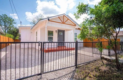Eastside Promise Neighborhood House | Charming Fenced 3BR/1BA Close to Vibrant Downtown