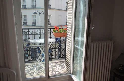 Batignolles Apartment | Charming Flat Centrally Located, Recently Refurbished & Well-equipped