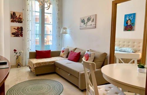 Alicante Apartment | Charming Flat @ Historic Centre &short walk to Beach