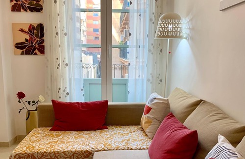 Alicante Apartment | Charming Flat @ Historic Centre &short walk to Beach