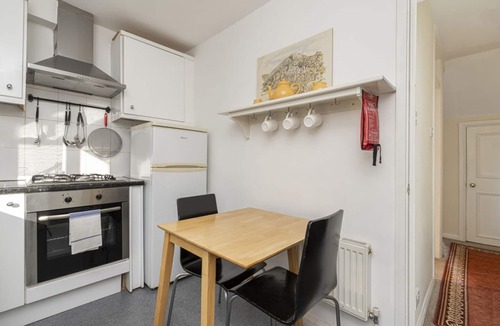 West Brompton Apartment | Charming flat in West Brompton