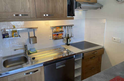 Saint-Ouen Apartment | Charming flat just outside Paris w Private free Parking