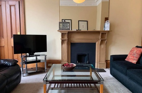 Haymarket Apartment | Charming flat near Fountain Park